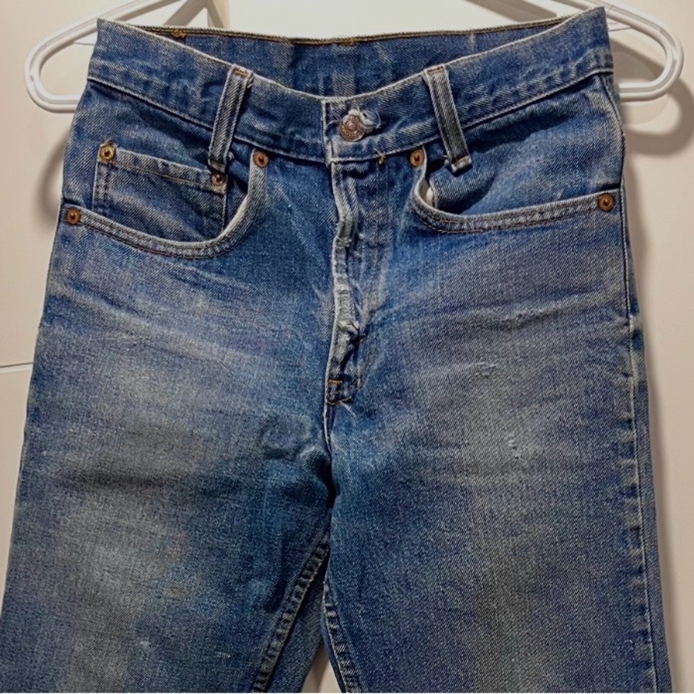 Vintage Levi’s Jeans - Picture 2 of 12